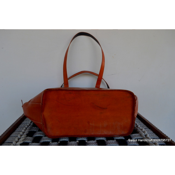 natural and artistic